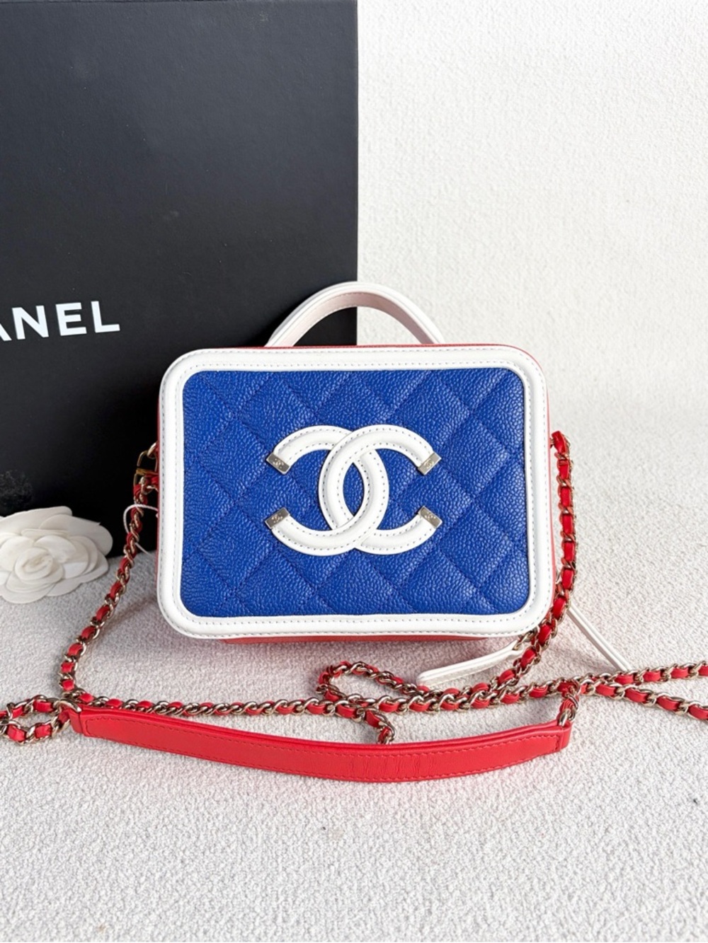 Chanel | Vanity Case Colorblock Blue Red White | Excellent Condition